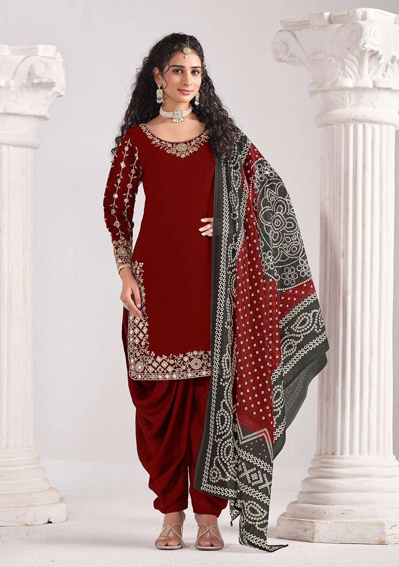 Red Embroidered Silk Blend Punjabi Suit - Indya