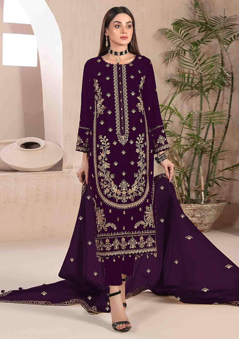Wine Embroidery Velvet Kurta Set - Indya