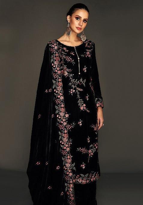 Black Embroidered Velvet Kurta Set