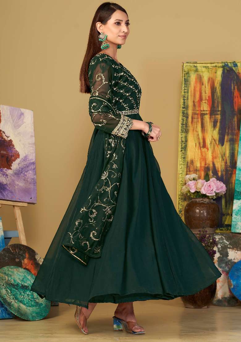 Green Embroidery Georgette Kurta Set - Indya