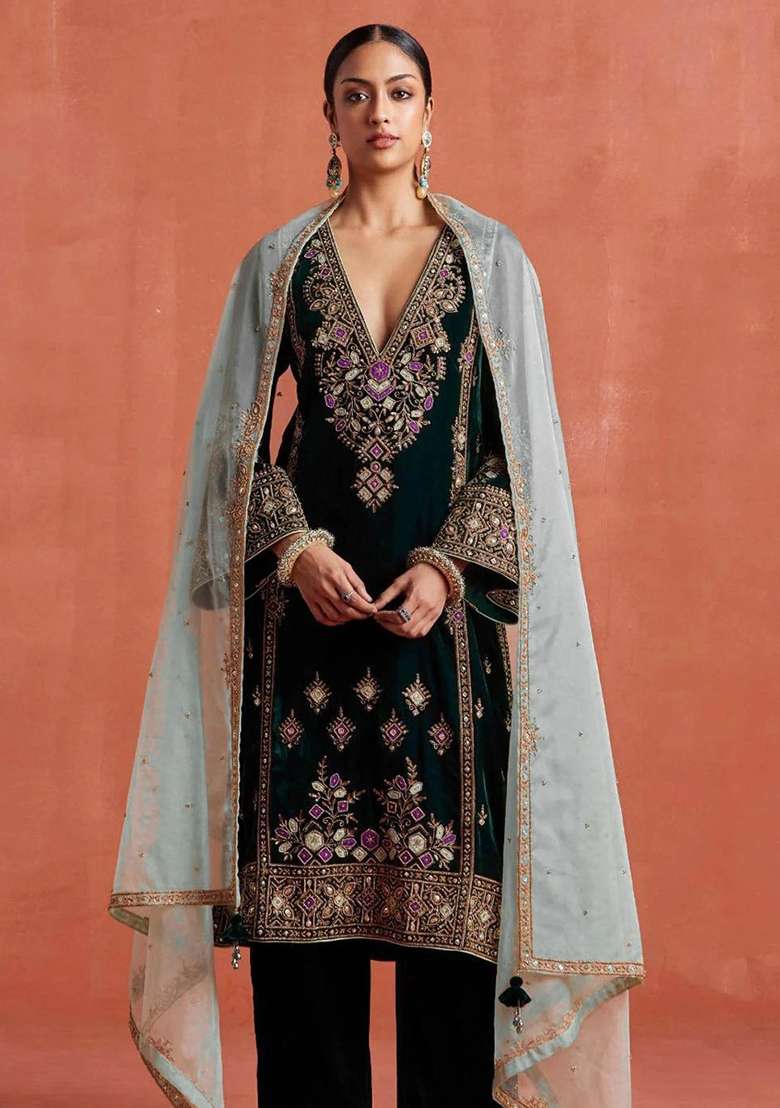Black Embroidered Velvet Pakistani Suit Set - Indya