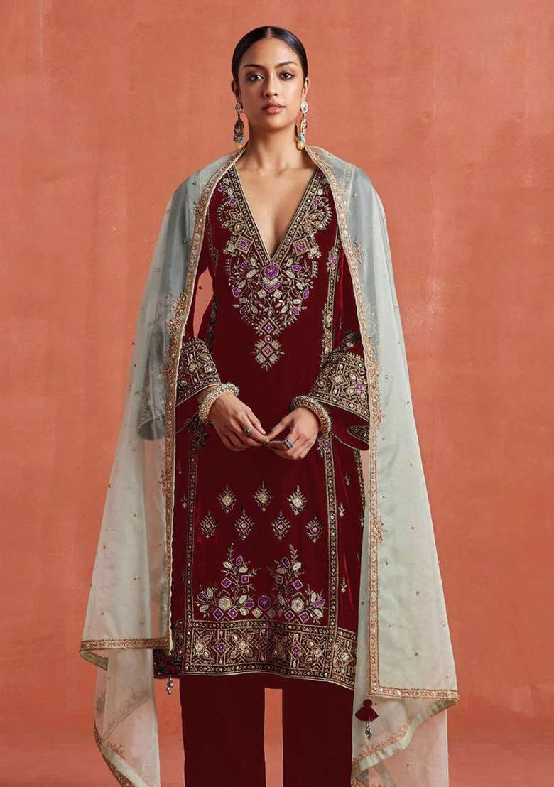 Red Embroidered Velvet Pakistani Suit Set - Indya