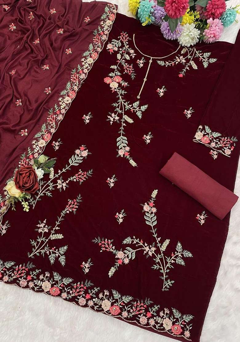 Maroon Embroidered Velvet Pakistani Suit Set - Indya