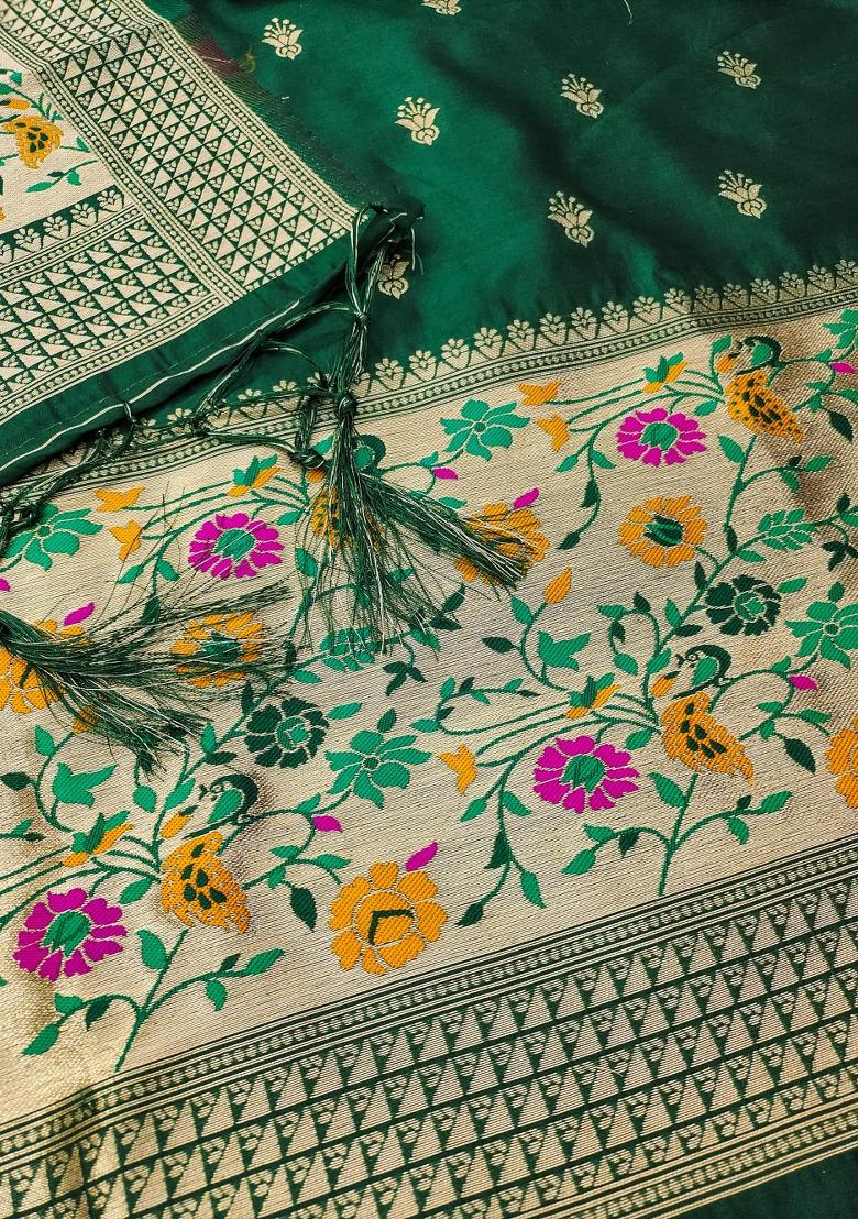 Green Motif Silk Kurta Set - Indya