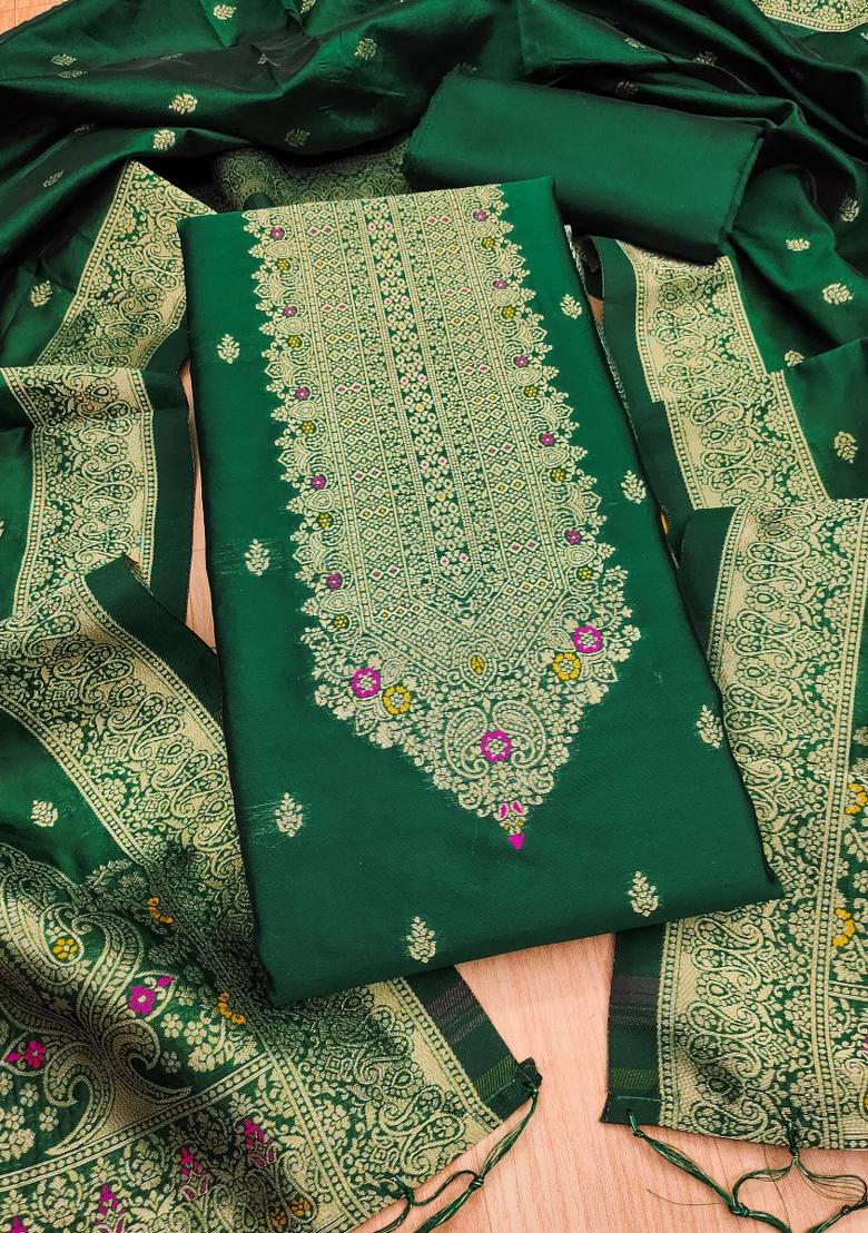 Green Motif Silk Kurta Set - Indya