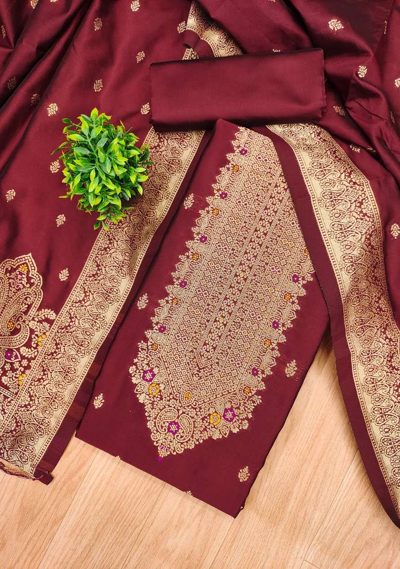 Maroon Embroidered Silk Blend Pakistani Suit Set - Indya