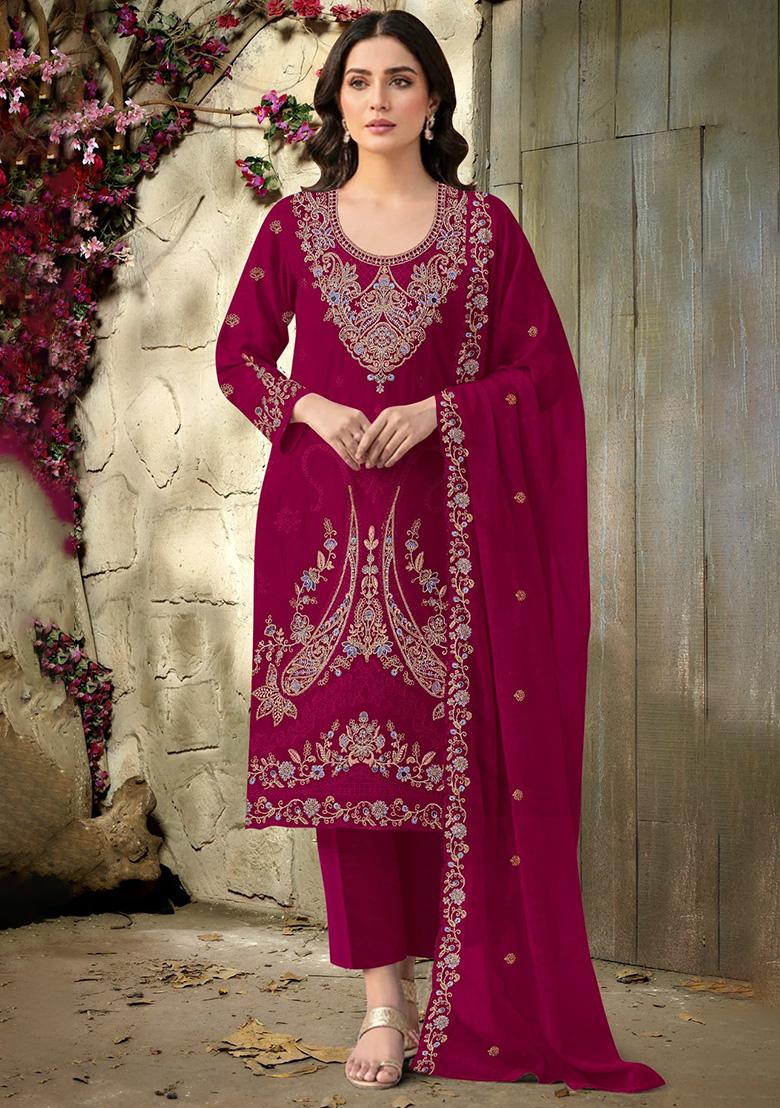 Red Embroidery Velvet Pakistani Salwar Kameez - Indya