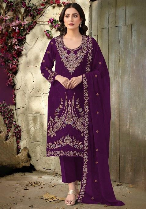 Maroon Embroidery Velvet Pakistani Salwar Kameez