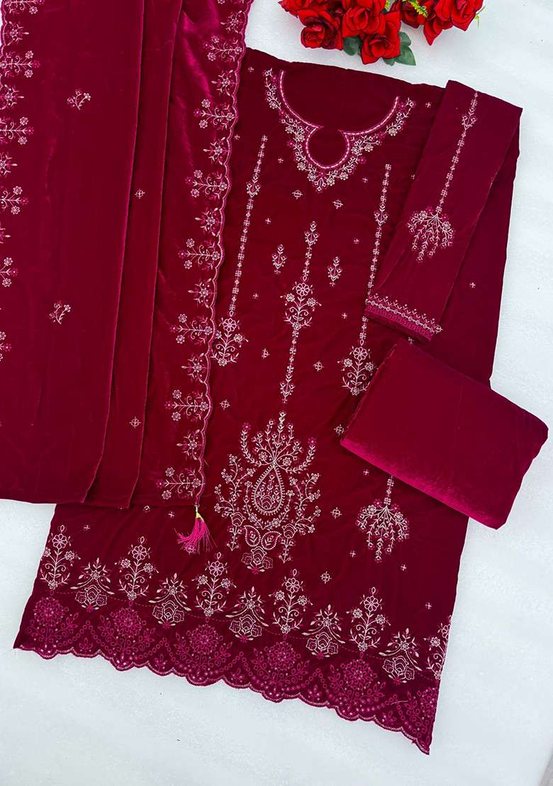 Red Embroidered Velvet Pakistani Suit Set - Indya