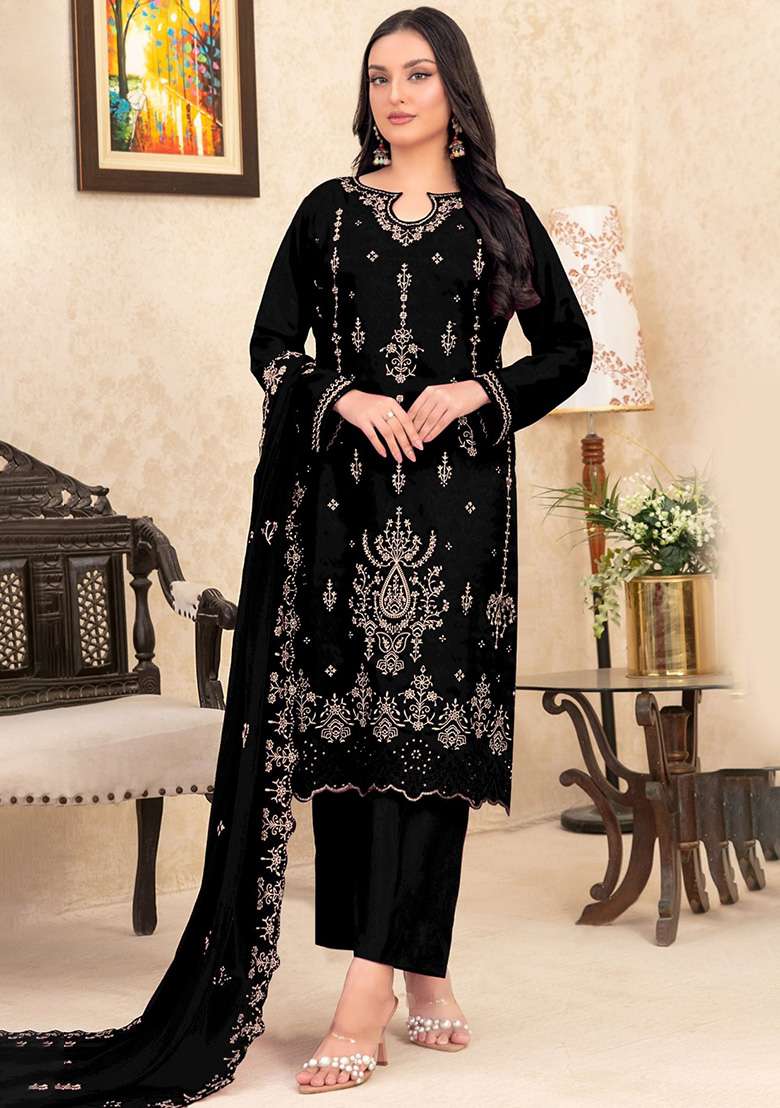 Black Embroidered Velvet Pakistani Suit Set - Indya