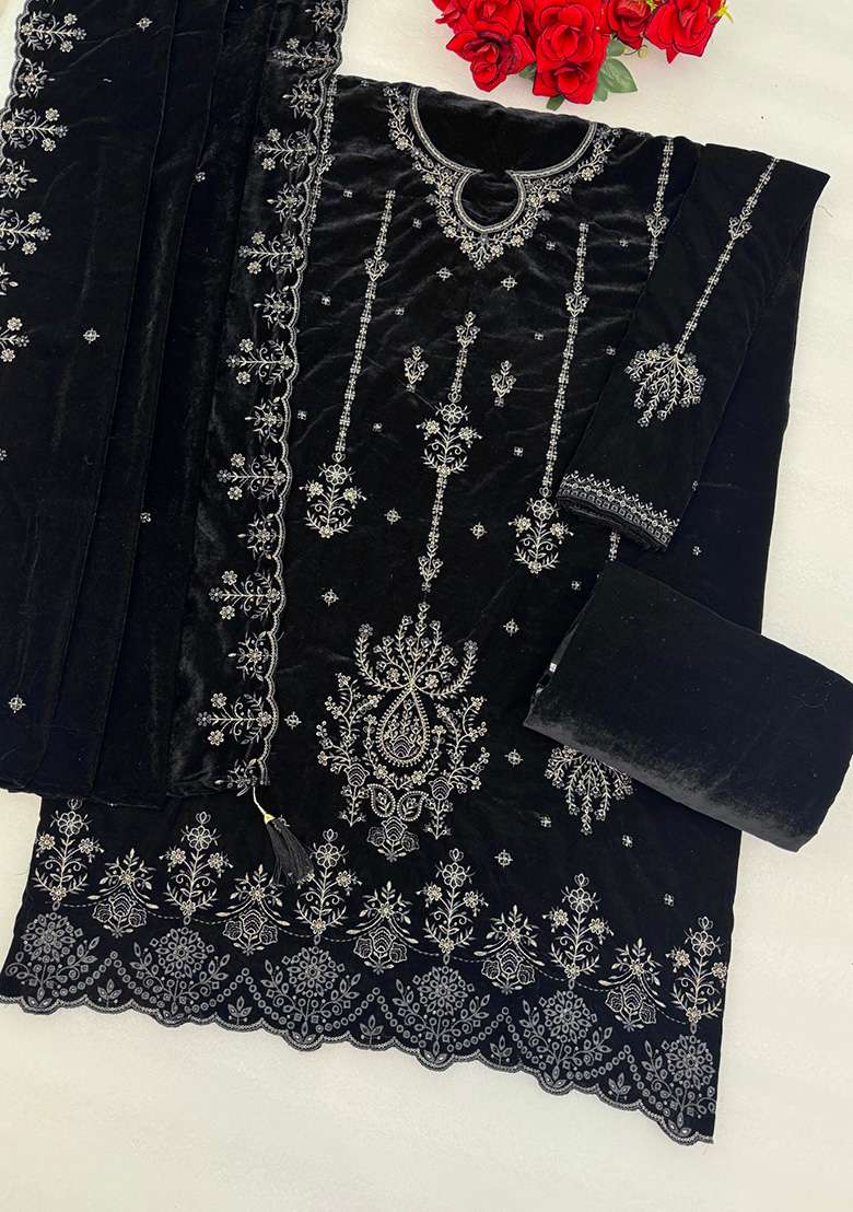 Black Embroidered Velvet Pakistani Suit Set - Indya