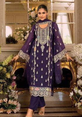 Began Embroidery Chinon Kurta Set