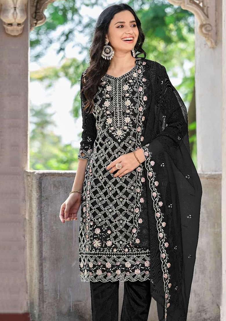 Black Embroidered Chiffon Pakistani Suit Set - Indya