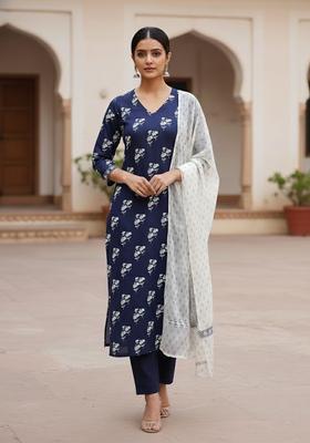 Blue Embroidery Cotton Salwar Kameez