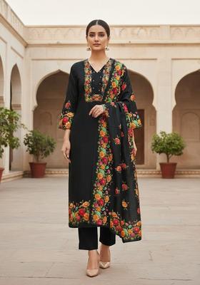 Black Embroidery Silk Salwar Kameez