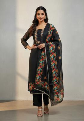 Black Embroidery Silk Salwar Kameez