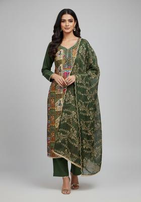 Multicolor Embroidery Viscose Salwar Kameez