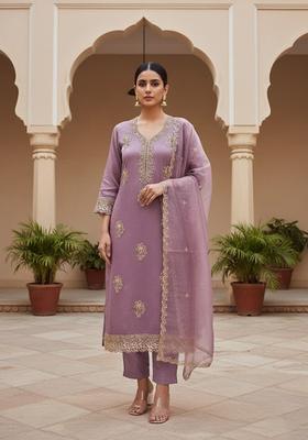 Lavender Embroidery Organza Salwar Kameez