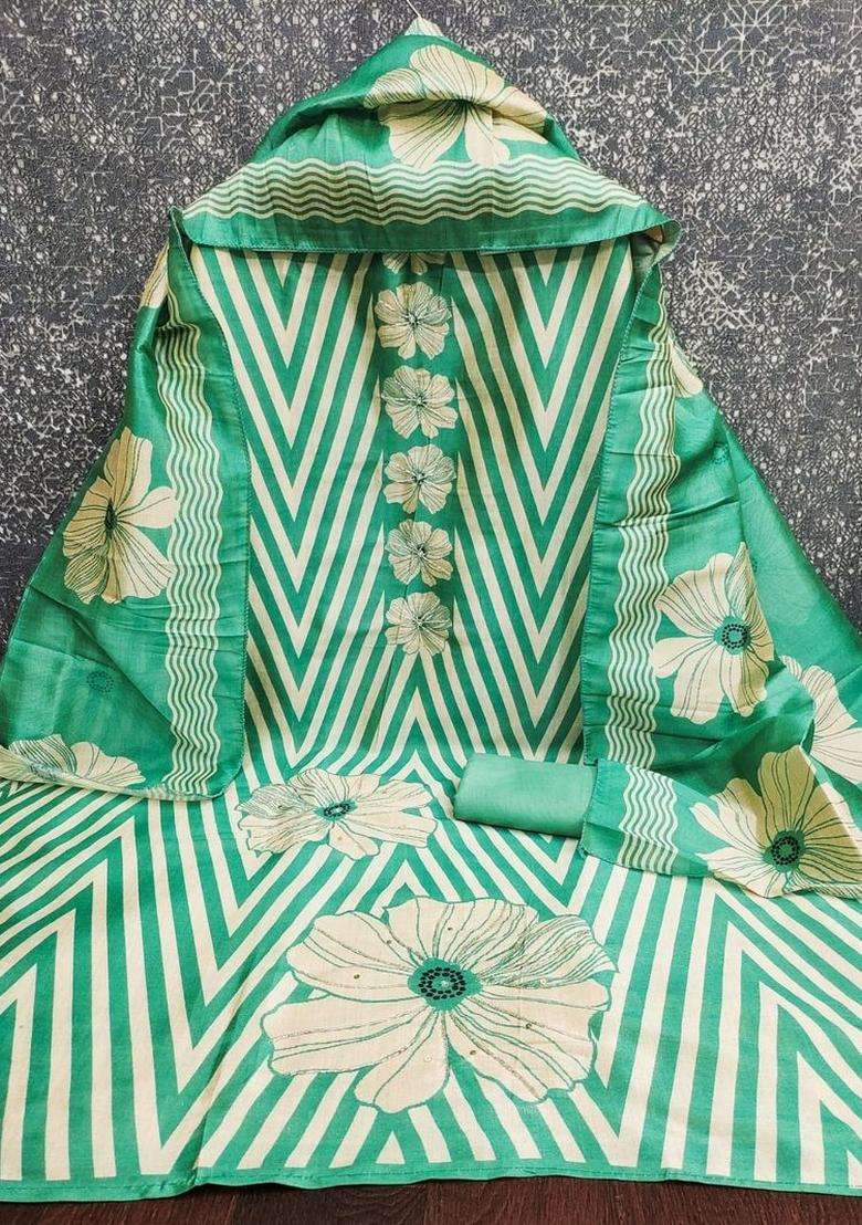 Sea Green Embroidery Silk Kurta Set - Indya