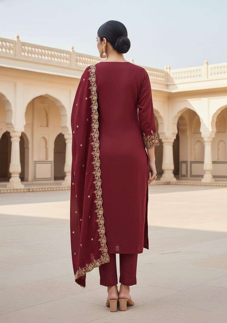 Red Embroidery Silk Kurta Set - Indya