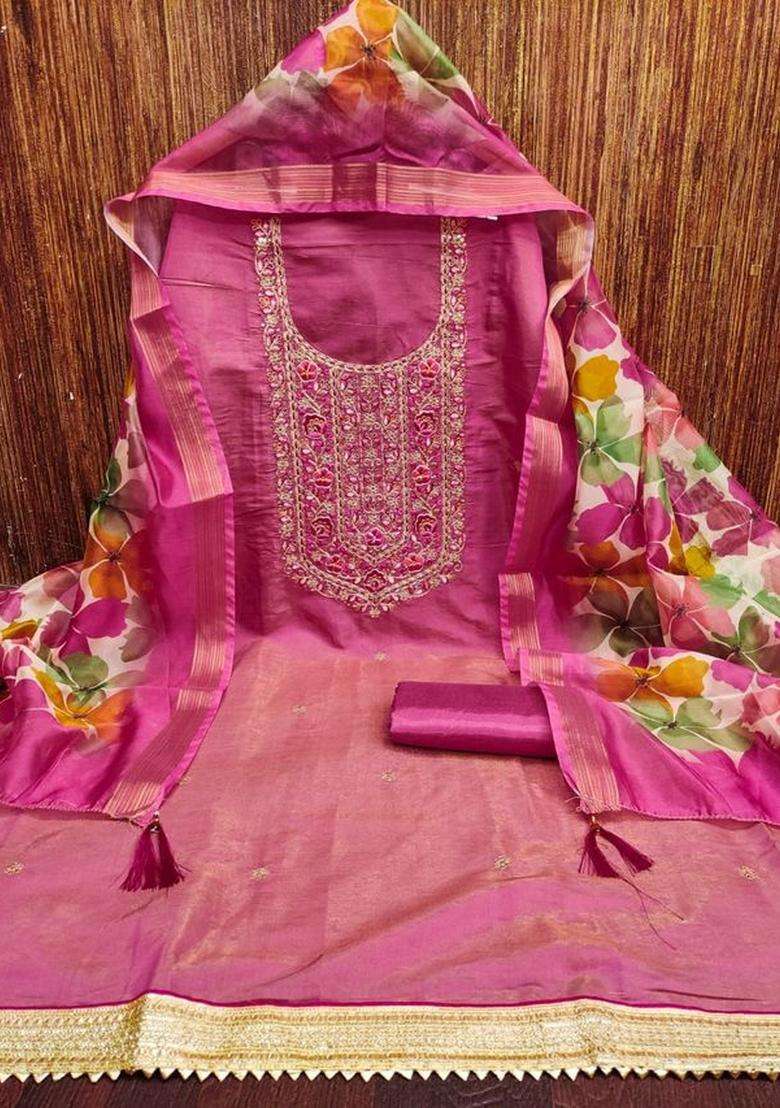 Pink Embroidery Chanderi Kurta Set - Indya
