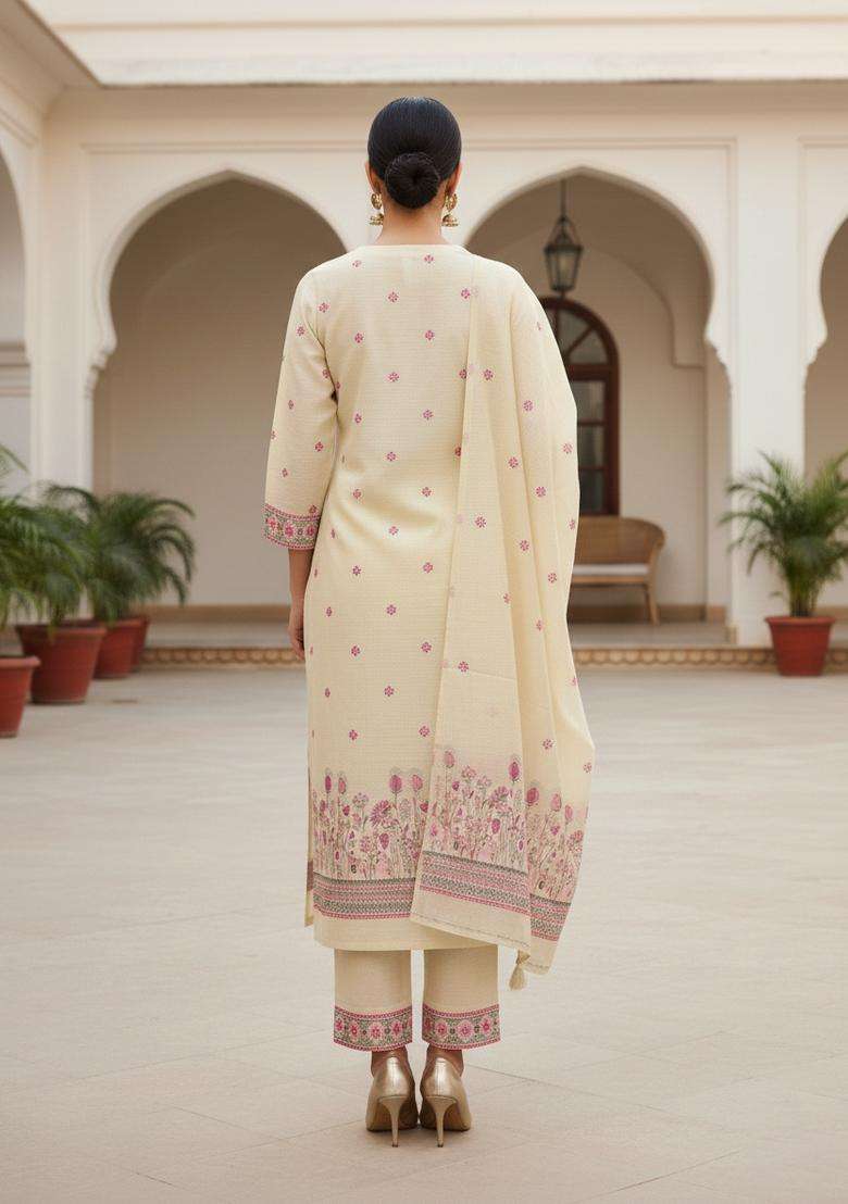 Pink Embroidery Chanderi Kurta Set - Indya
