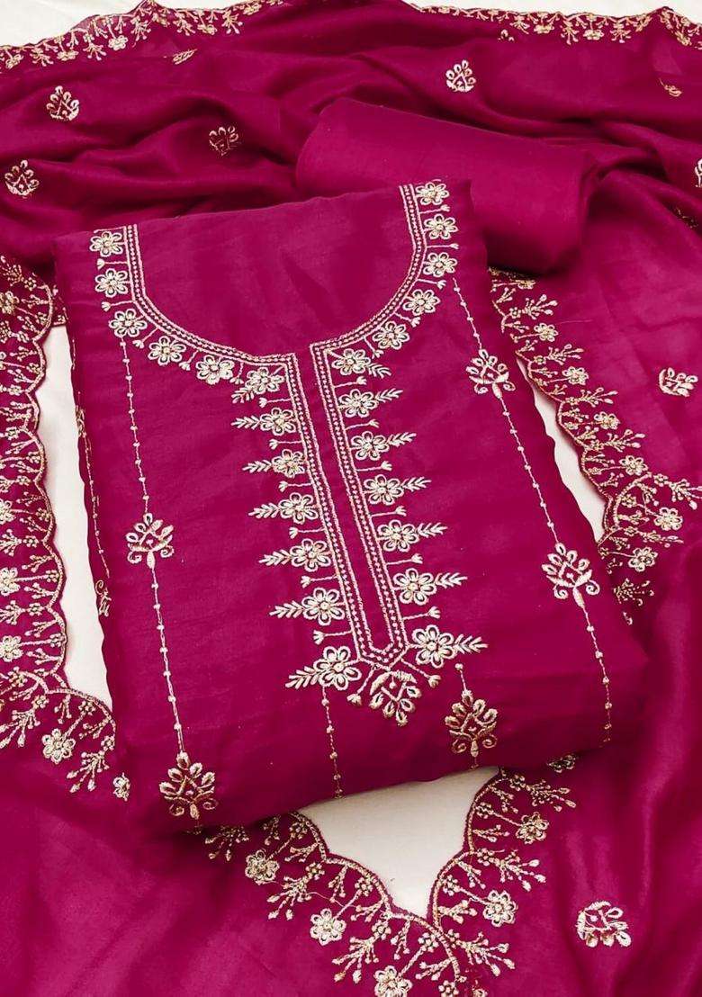 Pink Embroidery Velvet Kurta Set - Indya