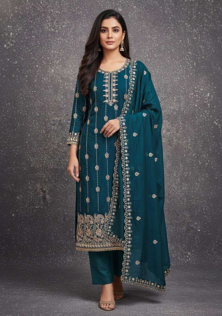 Blue Embroidery Velvet Kurta Set - Indya