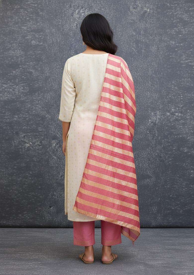Pink Embroidery Silk Kurta Set - Indya