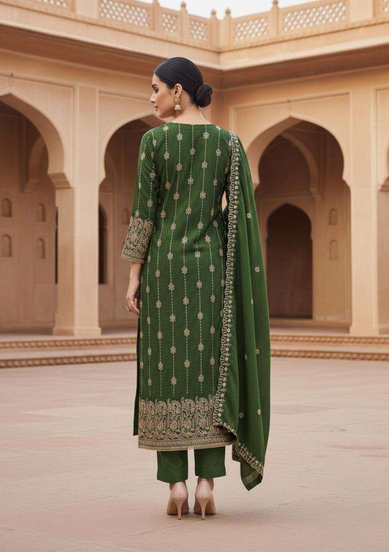 Dark Green Embroidery Shimmer Kurta Set - Indya