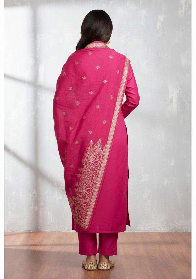 Pink Embroidery Silk Kurta Set - Indya