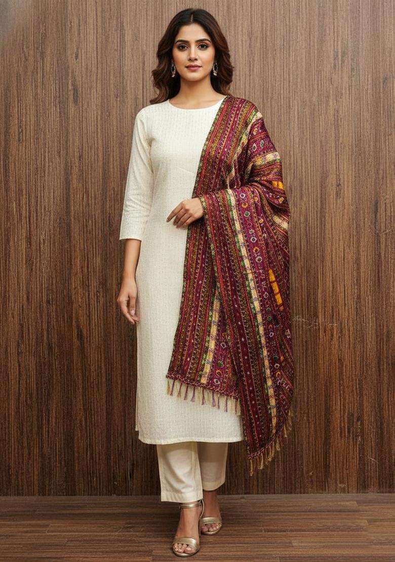 Purple Embroidery Chanderi Kurta Set - Indya