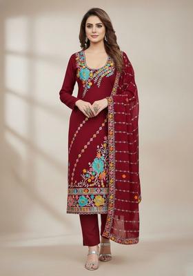 Red Embroidery Georgette Kurta Set