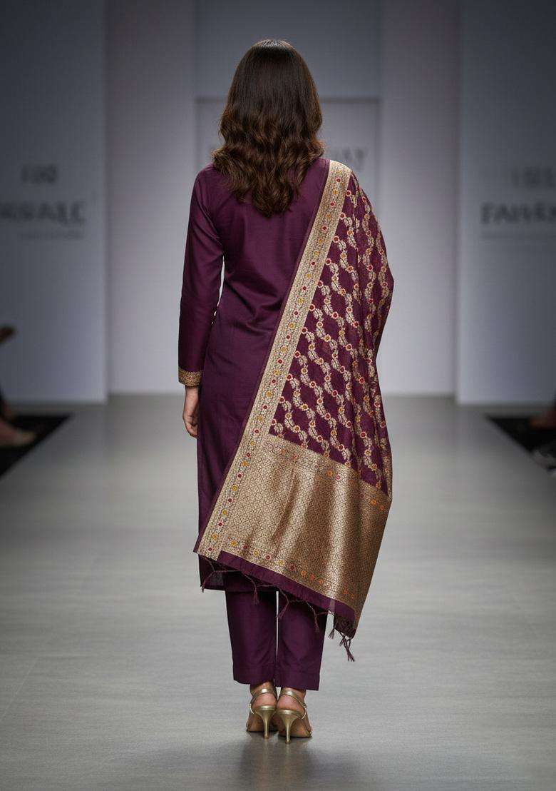 Purple Embroidery Organza Kurta Set - Indya