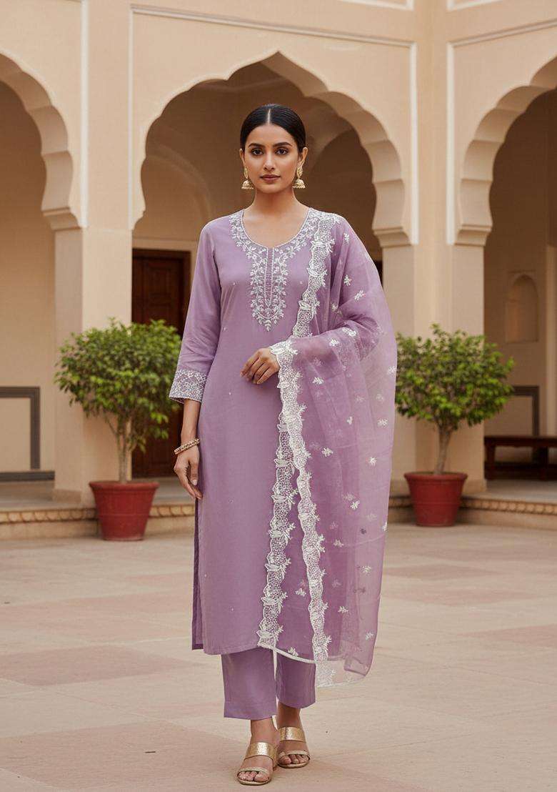 Lavender Embroidery Chanderi Kurta Set - Indya