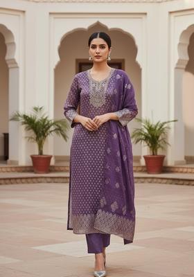 Lavender Embroidery Shimmer Kurta Set
