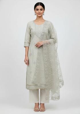 Off White Embroidery Chanderi Kurta Set