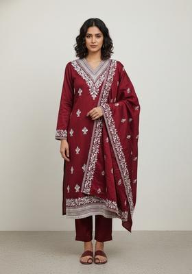 Red Embroidery Chanderi Kurta Set