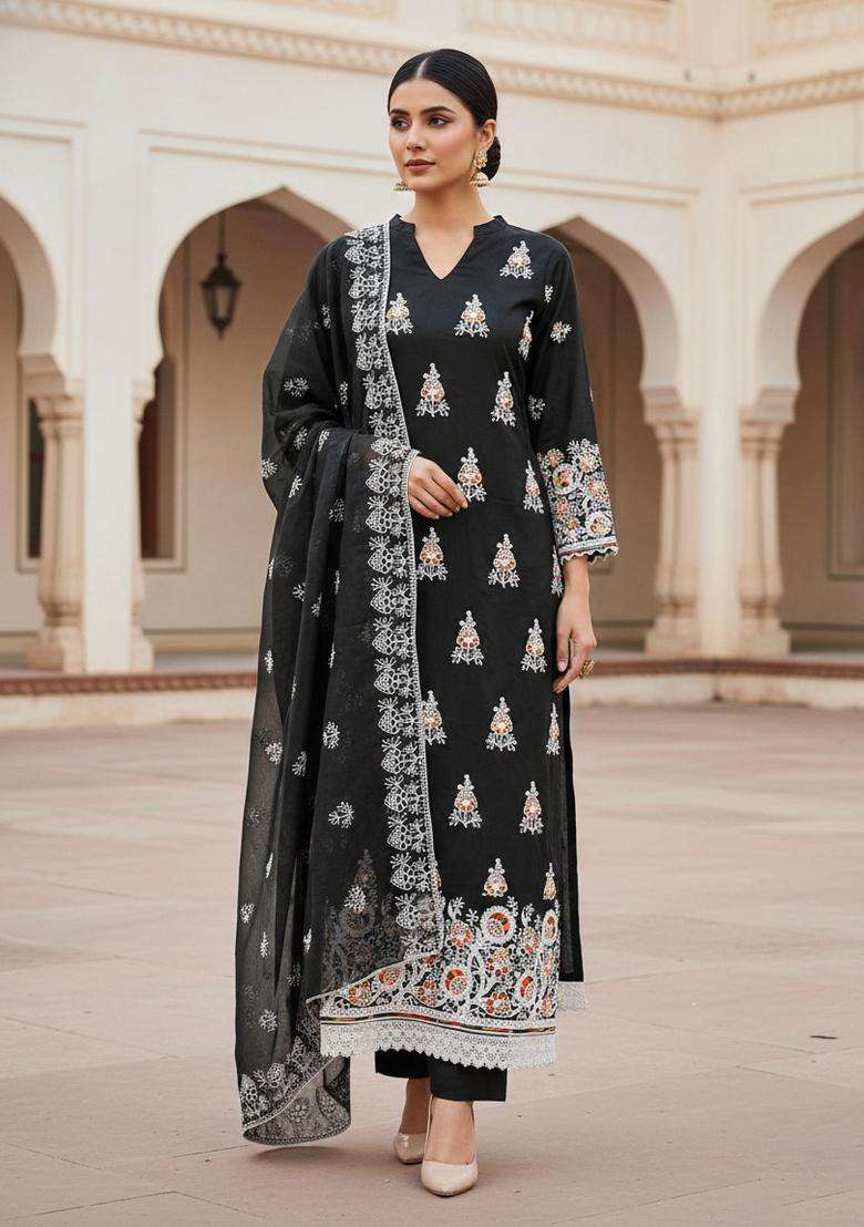 Black Embroidery Chanderi Kurta Set - Indya
