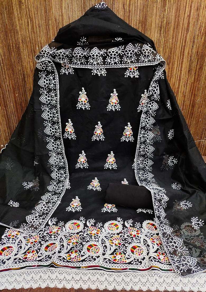 Black Embroidery Chanderi Kurta Set - Indya