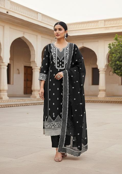 Black Embroidery Chanderi Kurta Set