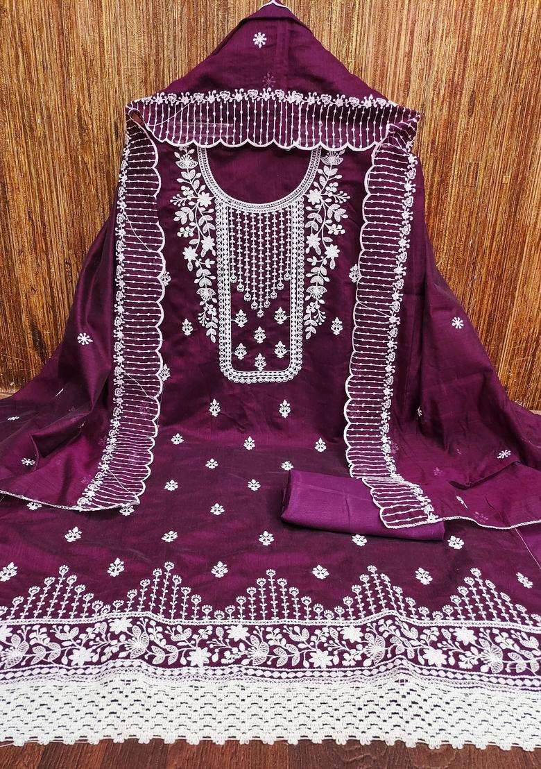Wine Embroidery Chanderi Kurta Set - Indya
