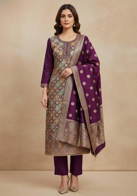 Purple Embroidery Jacquard Kurta Set