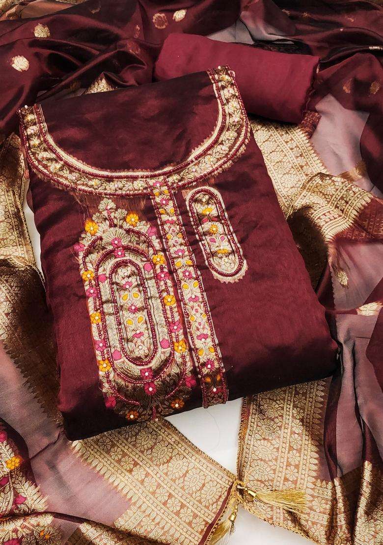 Maroon Embroidery Jacquard Kurta Set - Indya