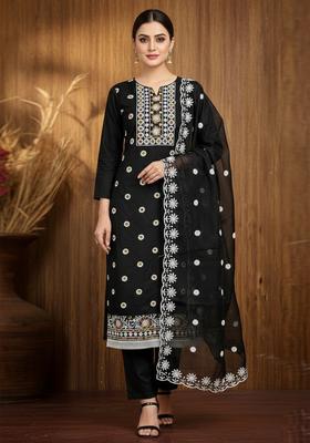 Black Embroidery Chanderi Kurta Set