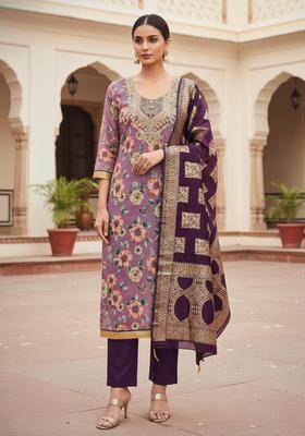 Lavender Embroidery Chanderi Kurta Set