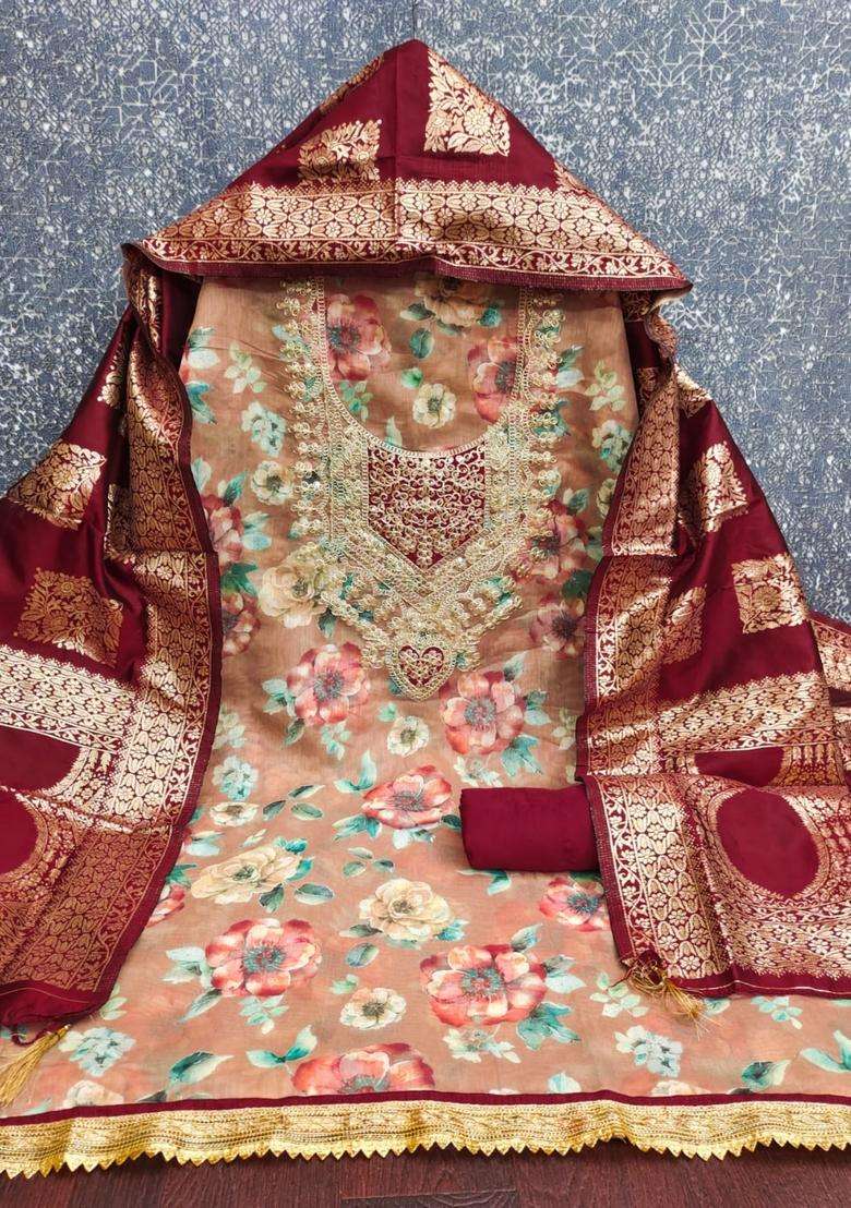 Beige Embroidery Chanderi Kurta Set - Indya