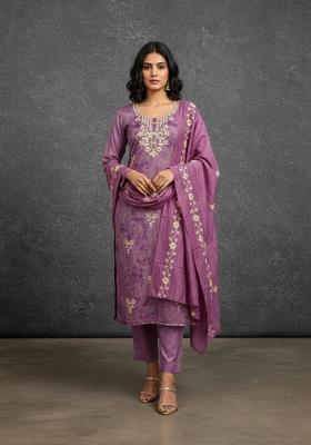 Pink Embroidery Chanderi Kurta Set