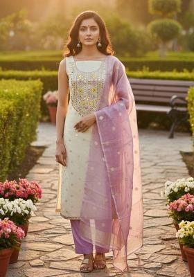 Off White Embroidered Chiffon Kurta Set
