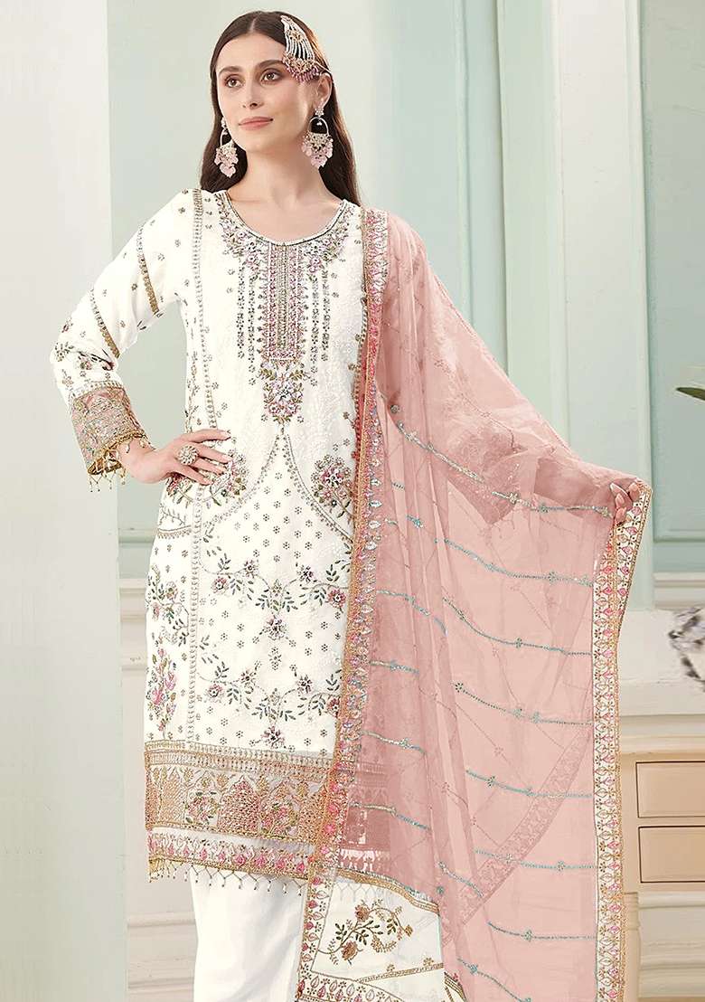 Peach Embroidered Georgette Pakistani Suit Set - Indya